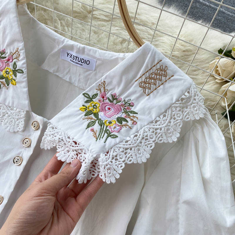 Korean Fashion Sweet Flowers Embroidery Shirt Women Summer Puff Short Sleeve Chic Top Single Breasted Casual Blouses 210603