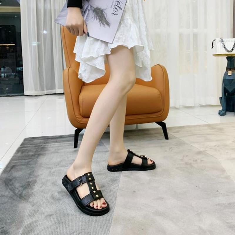 2021 Designer's Latest V Women's Sandals Classic Rivet Design Leather Material Ultimate Comfort Elegant And Generous3