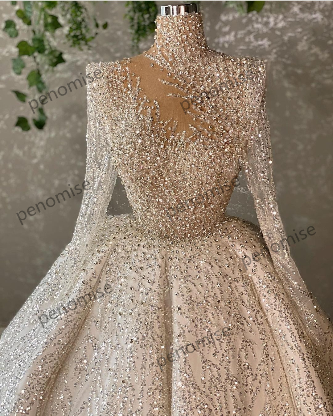 Vintage Sparkle Wedding Dresses Bling Long Sleeve Muslim Bridal Gowns 2022 Fashion Lace Sequined Custom Made Robe De Mariage