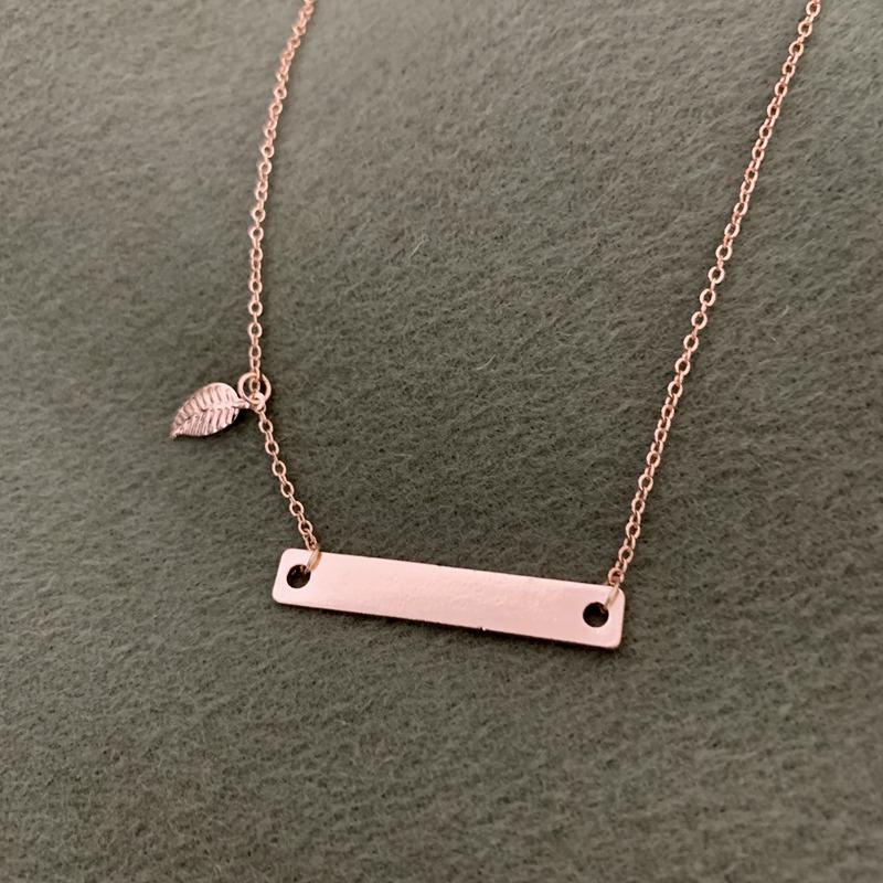 Pendant Necklaces Rose Gold Bar Rod Necklace Exquisite 3D Heart Tree Leaves Charms Women Jewelry Girlfriends Gift Drop
Pendant Necklaces Rose Gold Bar Rod Necklace Exquisite 3D Heart Tree Leaves Charms Women Jewelry Girlfriends Gift Drop