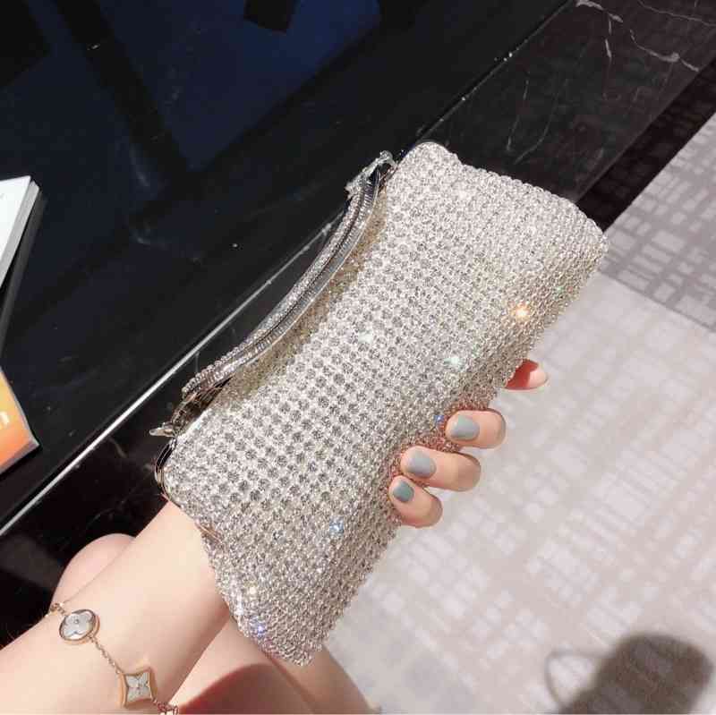 Evening Bags women's net Red Cross shoulder banquet handbag show with diamond chain, 1# shoe box
Evening Bags women's net Red Cross shoulder banquet handbag show with diamond chain, 1# shoe box