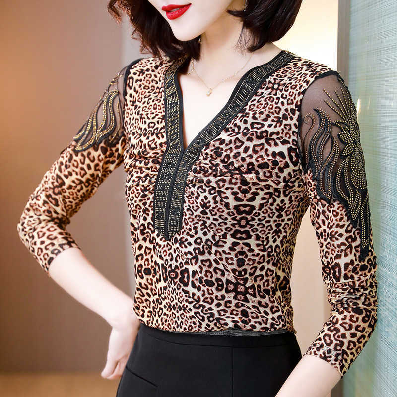 Vintage Women's Shirt Leopard Blouses for Women Lace Hollow Out V-neck Long Sleeve Blouse Top Female Woman Basic s OL 210604, Leopard print
Vintage Women's Shirt Leopard Blouses for Women Lace Hollow Out V-neck Long Sleeve Blouse Top Female Woman Basic s OL 210604, Leopard print