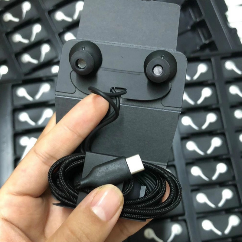 OEM quality Type-C Jack Earphones for Note 10 Plus S20 Ultra Wired Headset for Samsung Galaxy A8S A9S Note 20 Earphone, White
OEM quality Type-C Jack Earphones for Note 10 Plus S20 Ultra Wired Headset for Samsung Galaxy A8S A9S Note 20 Earphone, White
