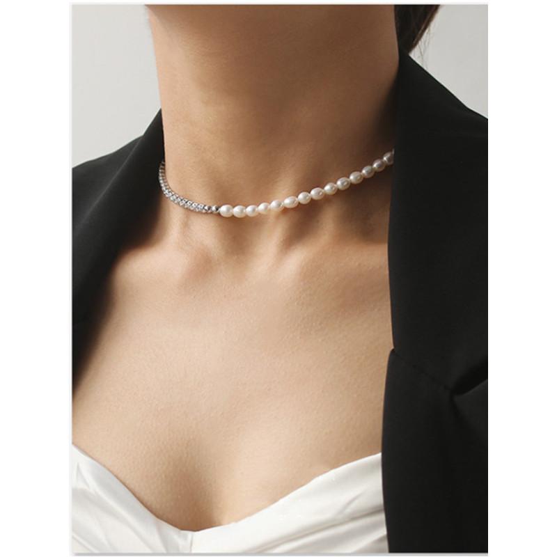 Chokers Brass Plated With Platinum Simple Temperament Zircon Natural Real Pearl Necklace For Women Effortless Chic Elegant Chain Choker
Chokers Brass Plated With Platinum Simple Temperament Zircon Natural Real Pearl Necklace For Women Effortless Chic Elegant Chain Choker