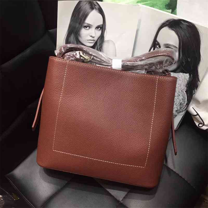 Luxury designer Crossbody Shoulder Backpack Handbags Tote bag Bags Handbags Wallet Purse Online Store Straight bucket fashion single shoulde
Luxury designer Crossbody Shoulder Backpack Handbags Tote bag Bags Handbags Wallet Purse Online Store Straight bucket fashion single shoulde