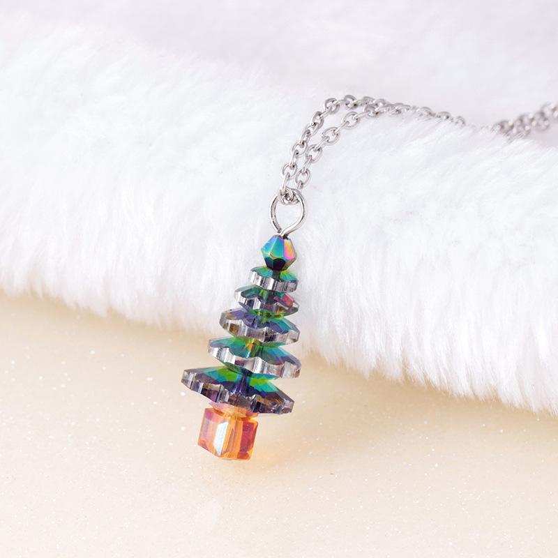 Pendant Necklaces WANGAIYAO2021 Fashion Personality Temperament Crystal Colorful Christmas Tree Simple Gift Necklace Female, Silver
Pendant Necklaces WANGAIYAO2021 Fashion Personality Temperament Crystal Colorful Christmas Tree Simple Gift Necklace Female, Silver