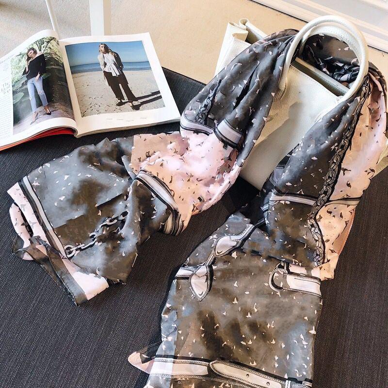 High quality classic scaves summer men's and women's silk scarf oversize classic plaid scarf and free ship, Blue;gray
High quality classic scaves summer men's and women's silk scarf oversize classic plaid scarf and free ship, Blue;gray