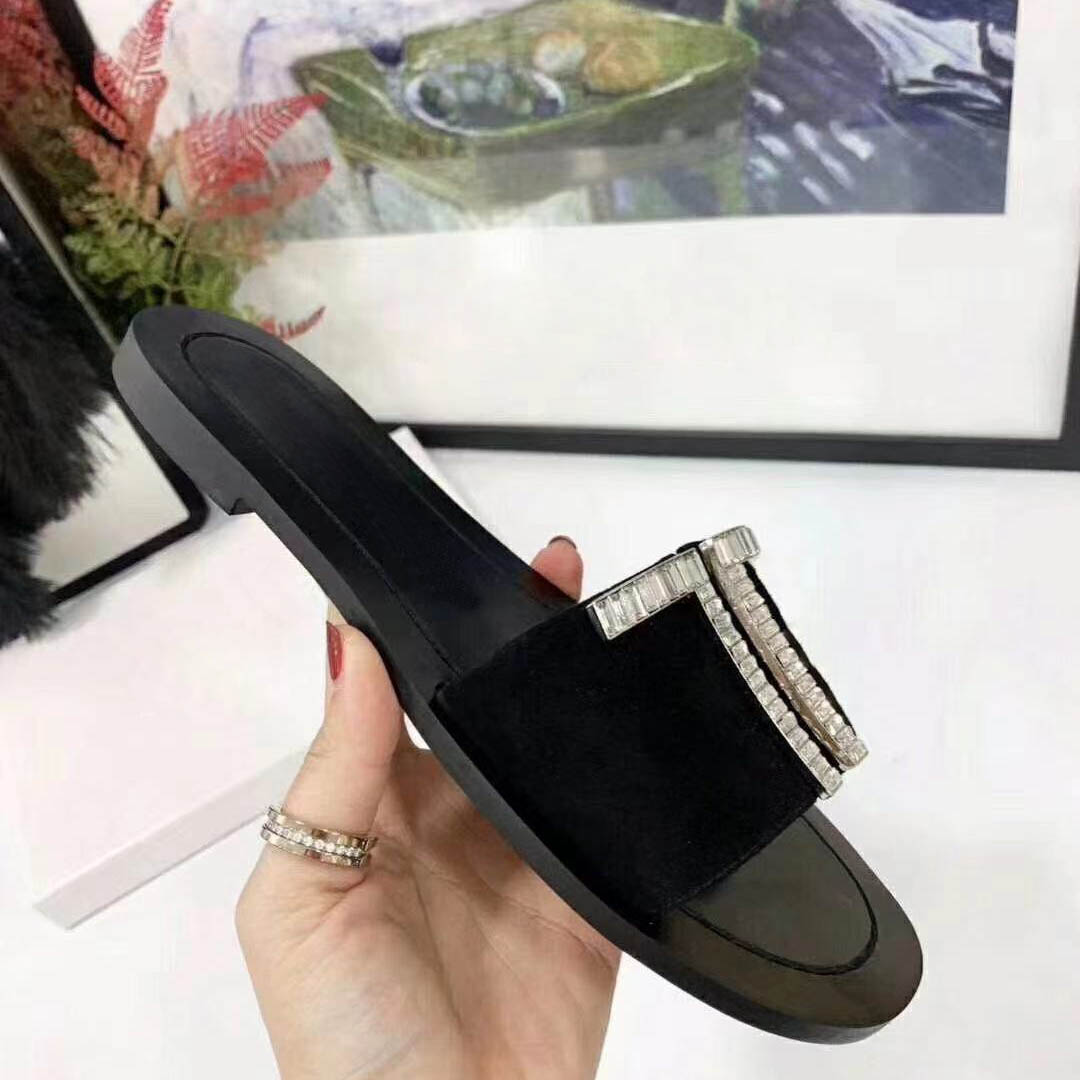 2021 Leather Ladies Sandals Summer Flat Slipper fashion beach woman Big head Rainbow letters size 35-42, Black
2021 Leather Ladies Sandals Summer Flat Slipper fashion beach woman Big head Rainbow letters size 35-42, Black