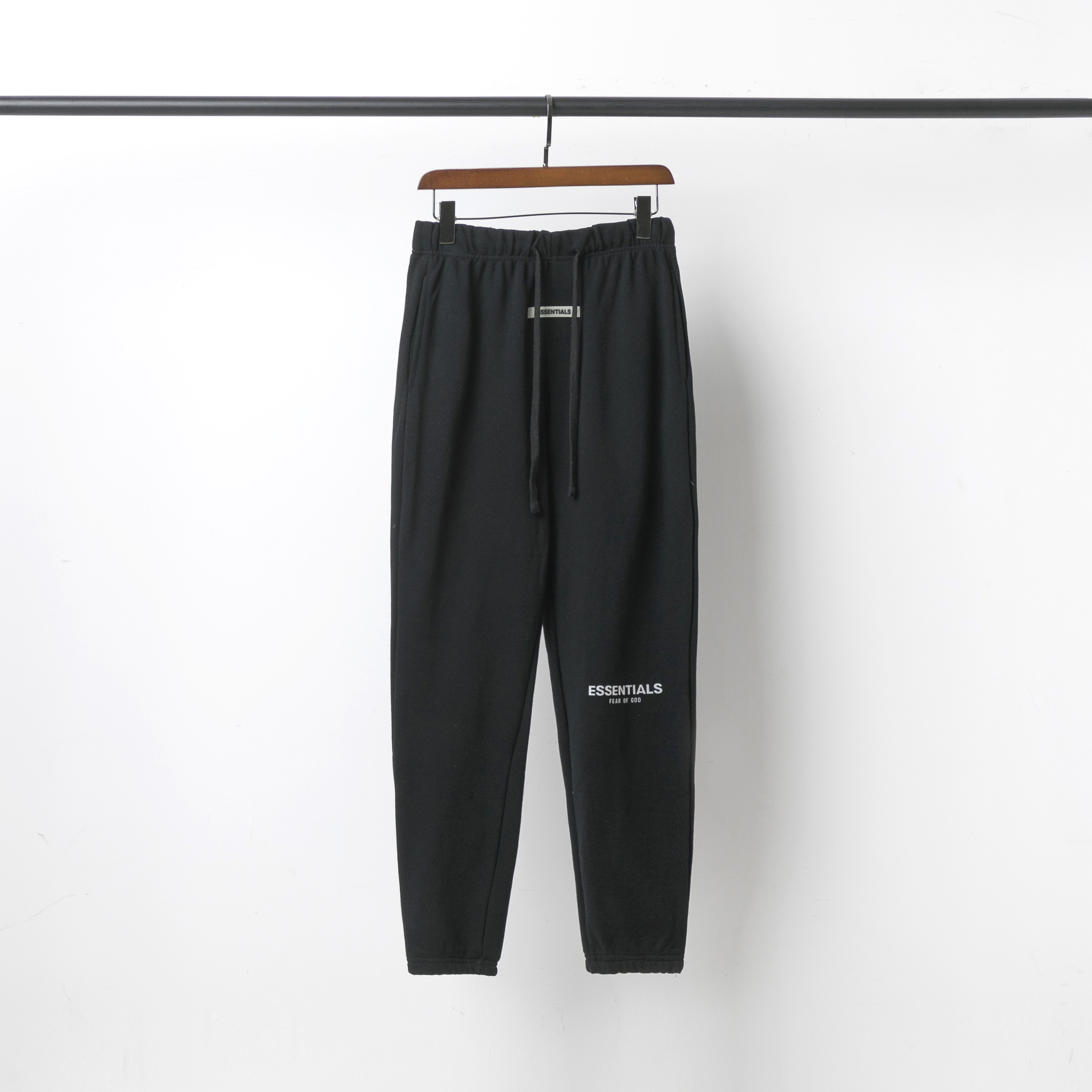 2021 Mens trousers 3M Reflective Letter Embroidered Cotton Terry Pants High Quality Designer Bottoms, Black
2021 Mens trousers 3M Reflective Letter Embroidered Cotton Terry Pants High Quality Designer Bottoms, Black