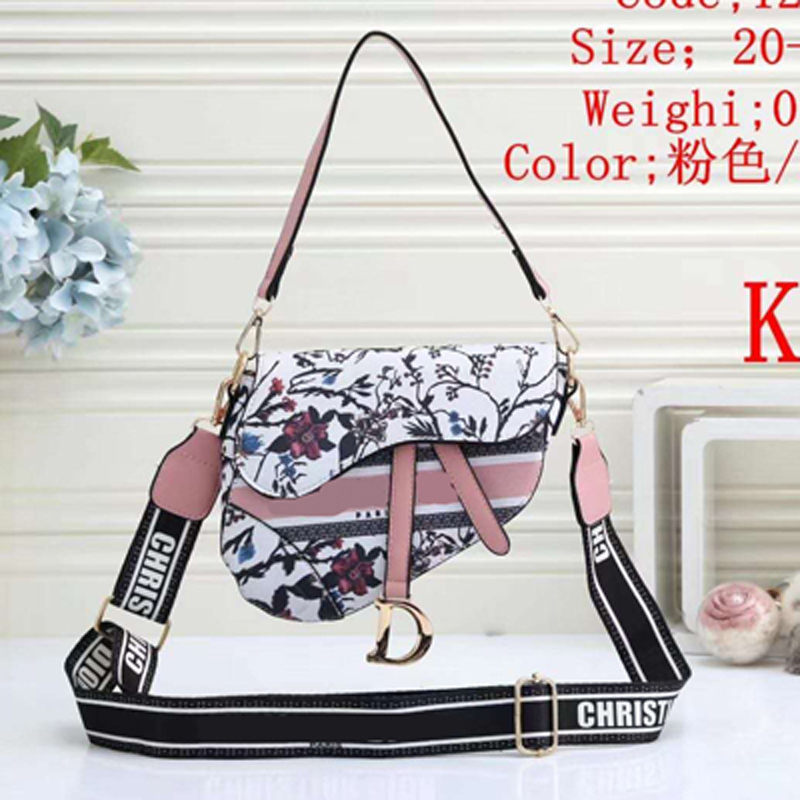 Leather woMen Shoulder Bag Fashion Saddle Black Messenger Bags Male Handbags Casual Crossbody
Leather woMen Shoulder Bag Fashion Saddle Black Messenger Bags Male Handbags Casual Crossbody