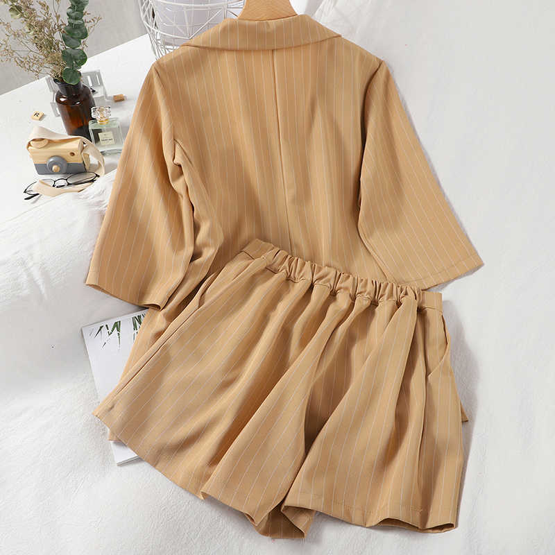 DEAT Summer Fashion Temperament Double Coat Top + Elastic High Waist Wide Leg Shorts Striped 2-piece Women's Suit SK057 210709