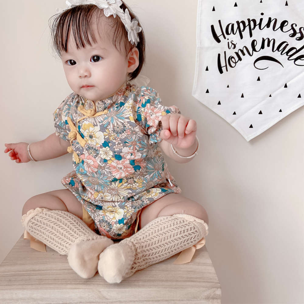 Baby super cute, foreign style, short sleeve cheongsam, wind pack, fart suit, one piece suit, White