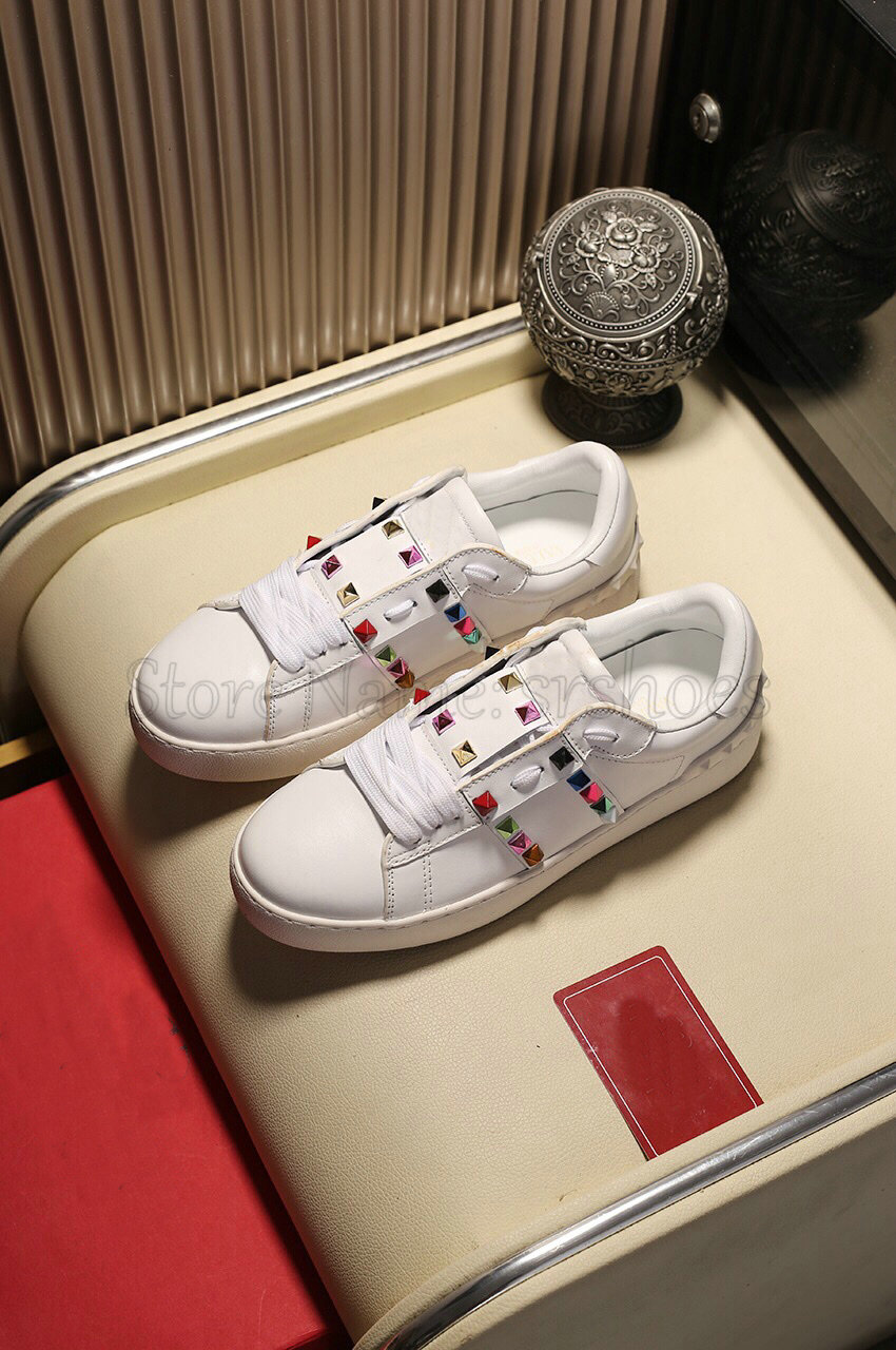Rockstud Untitled Open Stripe Low-top Sneakers Men Women Designer Shoes Flat Rubber Sole Calf Leather White Casual Shoe, Other
Rockstud Untitled Open Stripe Low-top Sneakers Men Women Designer Shoes Flat Rubber Sole Calf Leather White Casual Shoe, Other