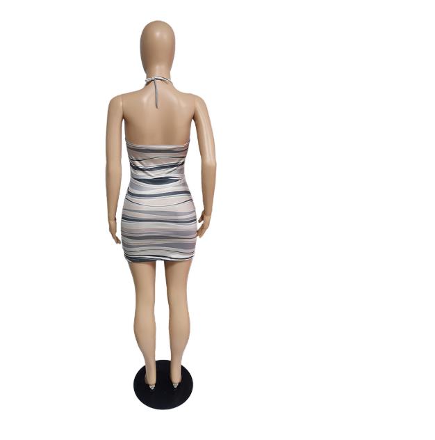 European and American summer sexy deep V dress women's suspender bag hip nightclub temperament slim fashion show thin feminine fresh, Black;gray 
European and American summer sexy deep V dress women's suspender bag hip nightclub temperament slim fashion show thin feminine fresh, Black;gray