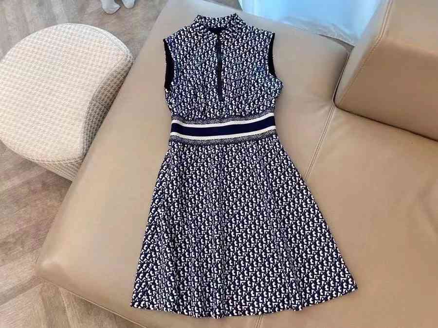 brand skirt for women summer 21ss' new WOMEN sleeveless deigner jeans skirt size SML, Sky blue
brand skirt for women summer 21ss' new WOMEN sleeveless deigner jeans skirt size SML, Sky blue