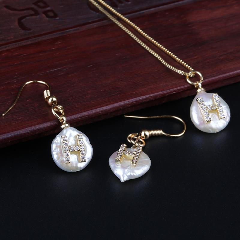 Real Pearl Paved 26 Alphabet Letter Charm White CZ Crystal Gold Pendant Choker Necklace Drop Earring Jewelry Set Wedding Gift Earrings &, Silver
Real Pearl Paved 26 Alphabet Letter Charm White CZ Crystal Gold Pendant Choker Necklace Drop Earring Jewelry Set Wedding Gift Earrings &, Silver