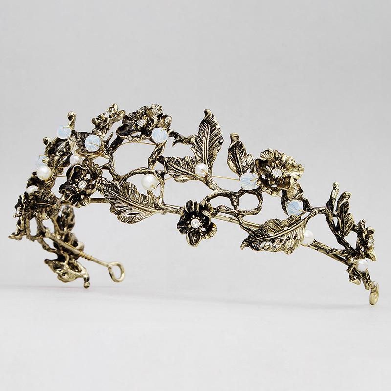 Hair Clips & Barrettes Women's Retro Crowns Bridal Wedding Tiaras Simple Alloy Fashion Flowers Headwear Electroplating Dress Jewelry Accesso
Hair Clips & Barrettes Women's Retro Crowns Bridal Wedding Tiaras Simple Alloy Fashion Flowers Headwear Electroplating Dress Jewelry Accesso