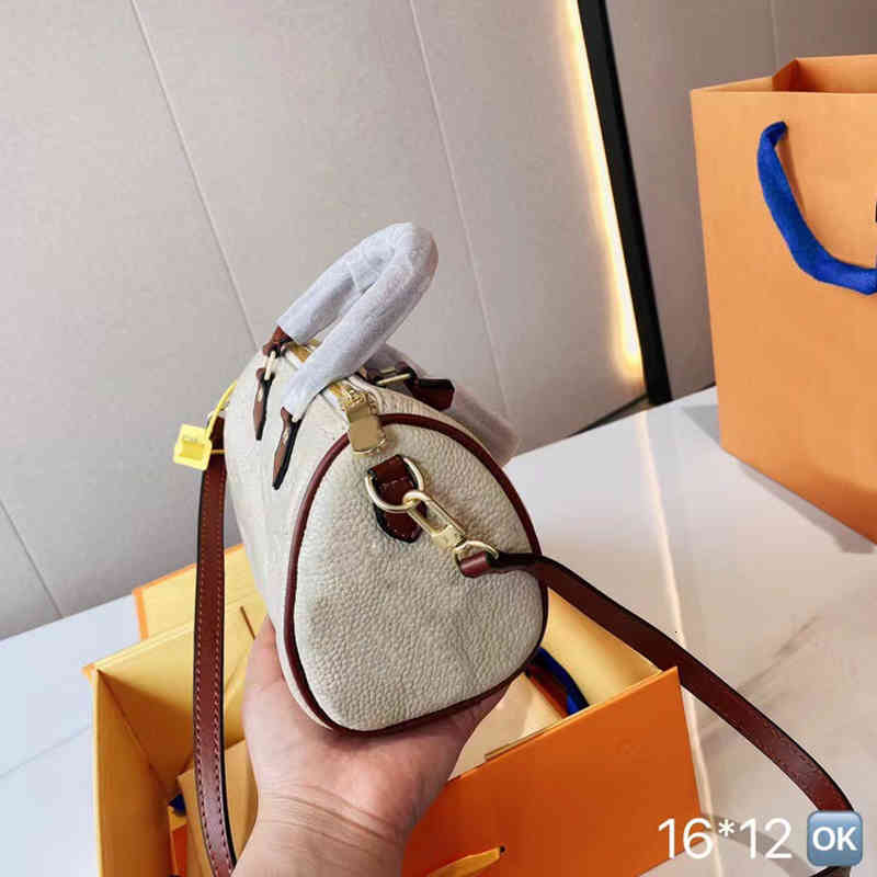 Evening Bags Top Designer Wallet Cross body Backpack Shoulder Luxury Mini Bag High-quality genuine leather Classic retro Women's size 8ZWU, 1# shoe box
Evening Bags Top Designer Wallet Cross body Backpack Shoulder Luxury Mini Bag High-quality genuine leather Classic retro Women's size 8ZWU, 1# shoe box