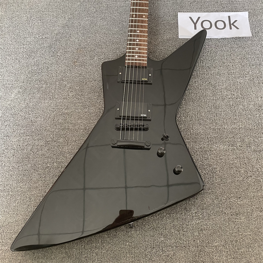 Man to Wolf Inlay James Hetfield Gloss Black Explorer Electric Guitar Active China Pickups & 9V Battery Box, Black Hardware
Man to Wolf Inlay James Hetfield Gloss Black Explorer Electric Guitar Active China Pickups & 9V Battery Box, Black Hardware