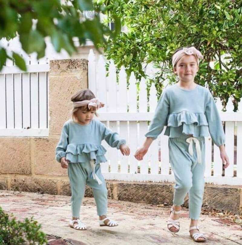 spring female baby cotton knitted lace tops + pants suit baby girl clothes girls clothing set 210701, Blue
spring female baby cotton knitted lace tops + pants suit baby girl clothes girls clothing set 210701, Blue