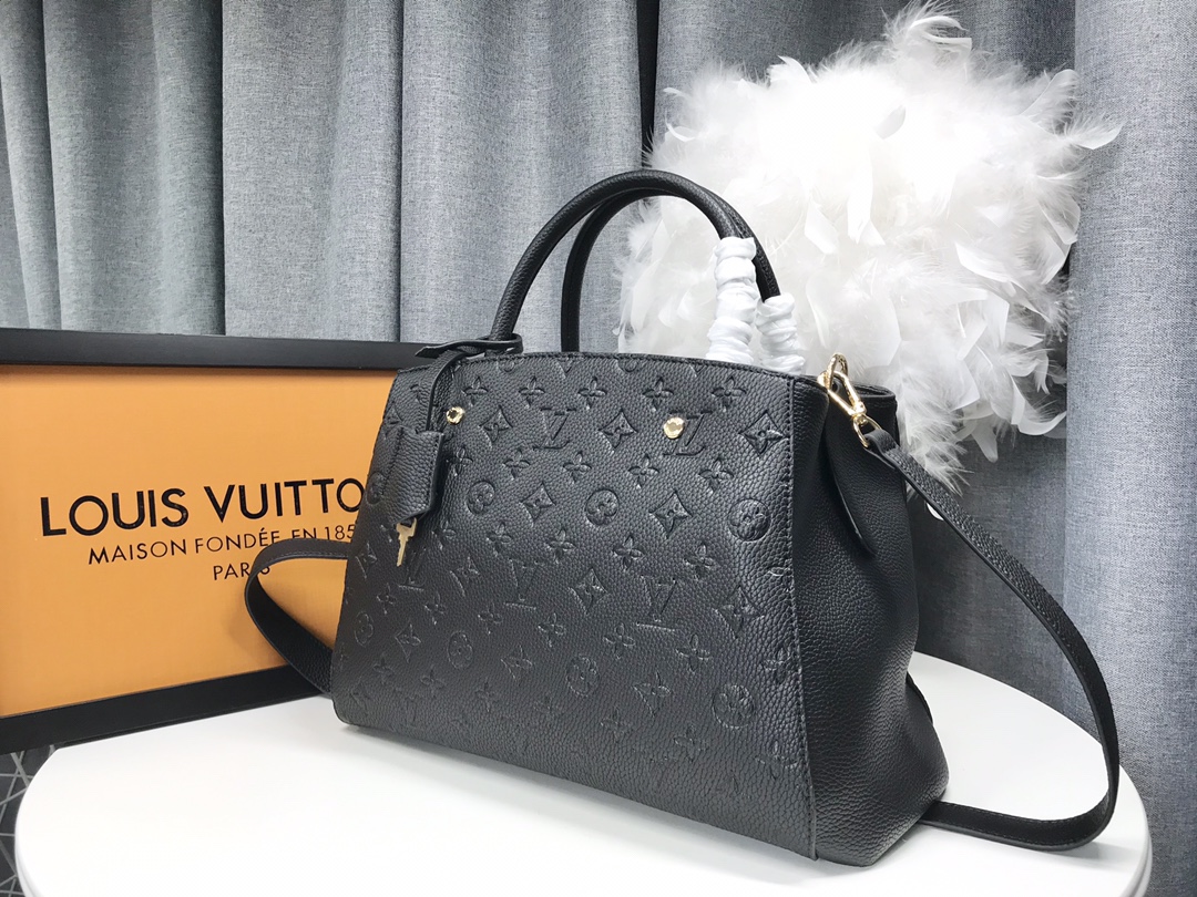 LVLouisVitton Vutton Women Handbags Shopping Luxurys Bag YSL
Luxury Classic Handbag Leather Capacity Large Brand Desi Kwin, Red;black
LVLouisVitton Vutton Women Handbags Shopping Luxurys Bag YSL
Luxury Classic Handbag Leather Capacity Large Brand Desi Kwin, Red;black
