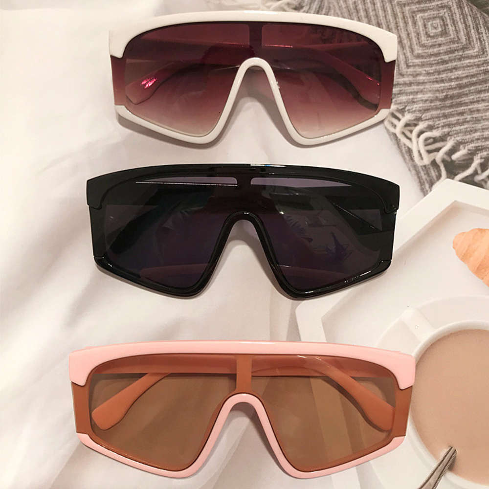 2020 tinker for bell of leg women a piece new gradient pink black female uv400 flat men sunglasses large frame
2020 tinker for bell of leg women a piece new gradient pink black female uv400 flat men sunglasses large frame