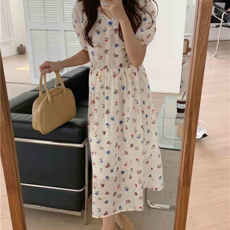 Summer Dress Gentle Retro White Beach Floral Printing Elegant French Loose Women Vinage Chic Long Sundress 210525, Photo color
Summer Dress Gentle Retro White Beach Floral Printing Elegant French Loose Women Vinage Chic Long Sundress 210525, Photo color