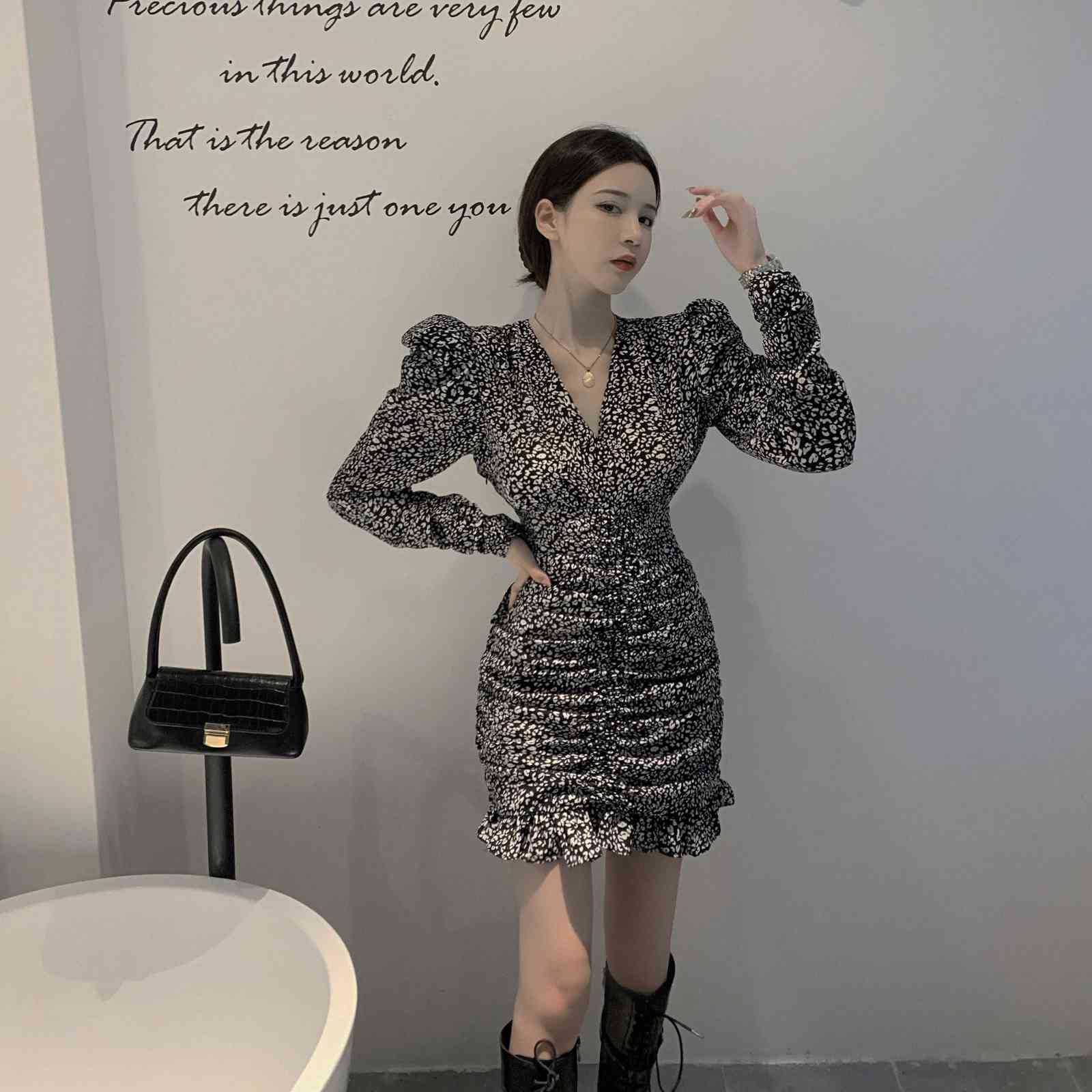 Nomikuma Leopard V-neck Puff Long Sleeve Elegant Dresses Autumn Women Dress Korean Slim Waist Pleated Mini Vestidos 6D271 210427