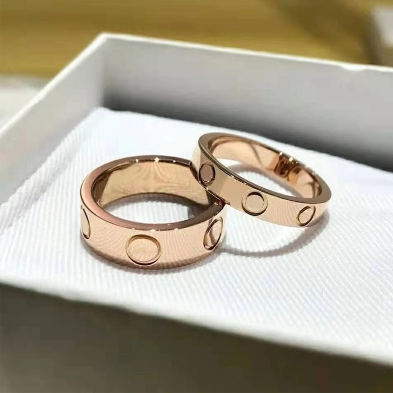 2021 classical fashion women's Titanium steel wedding ring, luxury design love ring for women gift
2021 classical fashion women's Titanium steel wedding ring, luxury design love ring for women gift