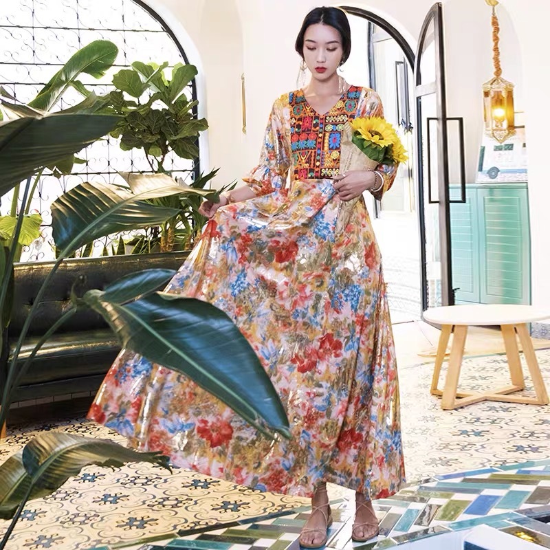 vintage flower embroidery v-neck maxi dress bohemian vocation beach summer high waist dresses women A-line robe majer 210421