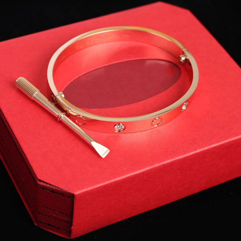 2021stainless steel Love Bracelets silver rose gold bracelet Bangles Women Men Screw Screwdriver Bangle Couple Channel Jewelry with original bag, Black
2021stainless steel Love Bracelets silver rose gold bracelet Bangles Women Men Screw Screwdriver Bangle Couple Channel Jewelry with original bag, Black