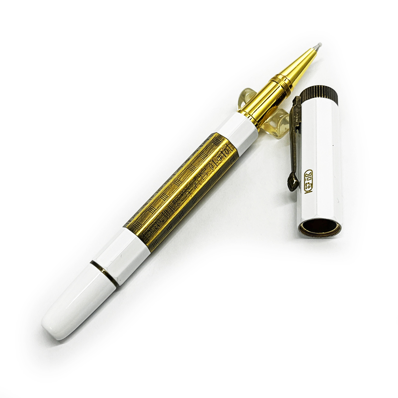 PURE PEARL High Quality Classic Roller Ball Pen Egyptian Love series Two-color special Octagon barrel with Serial Number Luxury stationery+Gift Refills+Plush Pouch
PURE PEARL High Quality Classic Roller Ball Pen Egyptian Love series Two-color special Octagon barrel with Serial Number Luxury stationery+Gift Refills+Plush Pouch