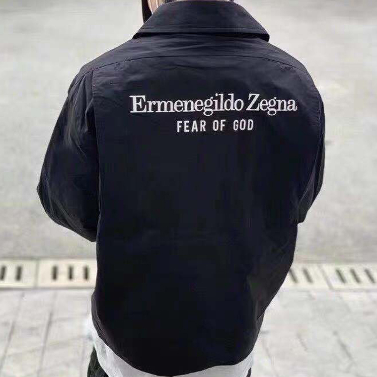Brand Collab. Nylon Coach Jackets Black Casual Oversized Jacket Men Women Outdoor Hiphop Streetwear MG210086
Brand Collab. Nylon Coach Jackets Black Casual Oversized Jacket Men Women Outdoor Hiphop Streetwear MG210086