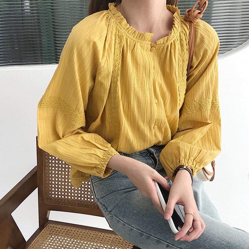Early Spring Round-necked Women's Shirt Retro Cotton Lantern Sleeve Fashion Blouse Women Blusas Mujer 13029 210427