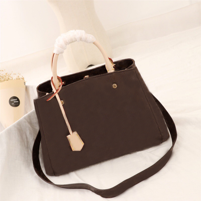 Fashion Designers Women Handbags Luxurys Lady Shoulder Bags High Quality Genuine Leather Messenger Bag Classic Crossbody Purses Chains Plaid Totes, Don't buy
Fashion Designers Women Handbags Luxurys Lady Shoulder Bags High Quality Genuine Leather Messenger Bag Classic Crossbody Purses Chains Plaid Totes, Don't buy