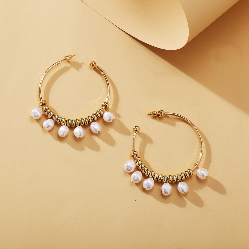 charms earrings 5363 hanzhishang six pearl pendant with creative simplicity and fashionable, Golden
charms earrings 5363 hanzhishang six pearl pendant with creative simplicity and fashionable, Golden