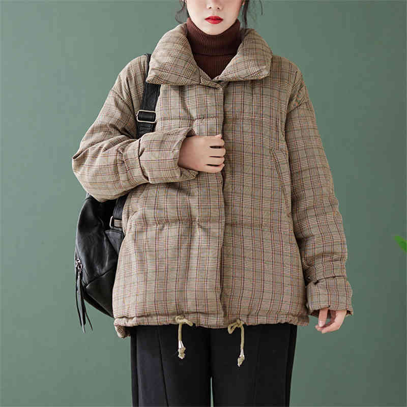 Johnature Women Winter Parkas Plaid Warm Coats Turn-down Collar Single Button Vintage Thick Female Clothes Loose Parkas 210521
Johnature Women Winter Parkas Plaid Warm Coats Turn-down Collar Single Button Vintage Thick Female Clothes Loose Parkas 210521