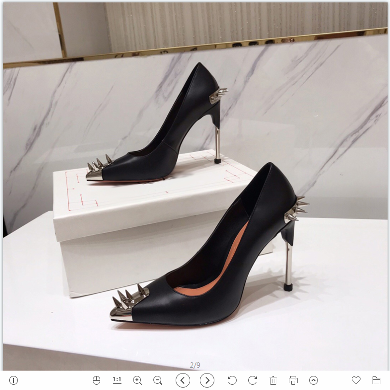 2021 Good Quality Fashion Women Luxurys Designers Shoes Designer Sandals Womens Luxury High Heels Sandal Dress Shoess With Box Size 35-41 -H562, Black
2021 Good Quality Fashion Women Luxurys Designers Shoes Designer Sandals Womens Luxury High Heels Sandal Dress Shoess With Box Size 35-41 -H562, Black