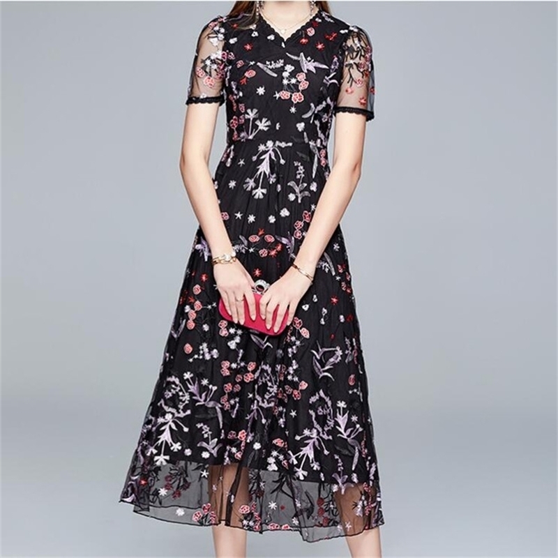 Sweet Mesh Dress Women Korean V-neck Short Sleeve A-line es Summer Streetwear Embroidery Midi 210603, Picture color
Sweet Mesh Dress Women Korean V-neck Short Sleeve A-line es Summer Streetwear Embroidery Midi 210603, Picture color