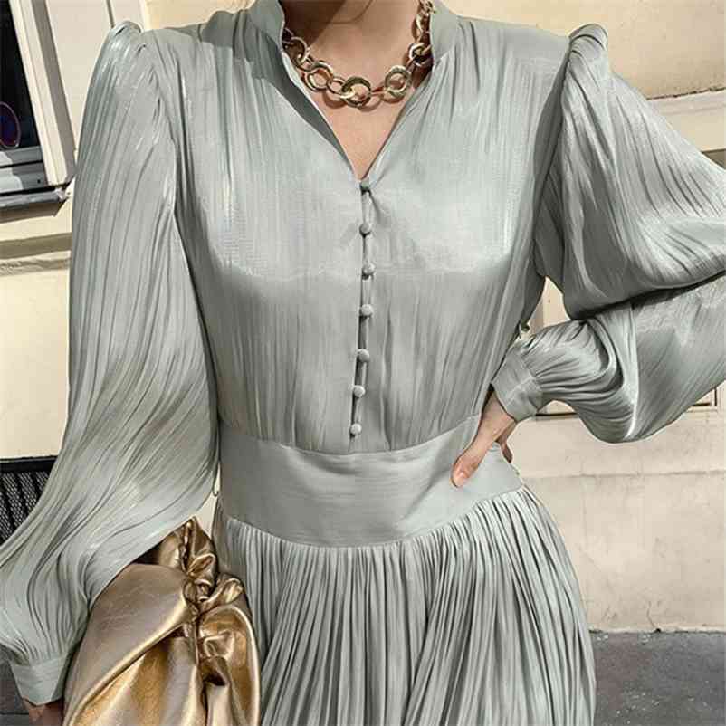 [EWQ] Spring Female New Stand Collar Single Breasted Solid Color Long Lantern Sleeve Minimalist Pleated A-Line Dress 8D1008 210409