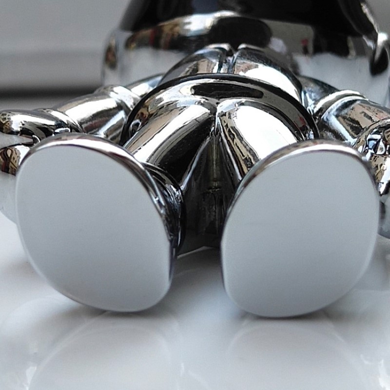 New Fashion Handmade 3D Astronaut Space Robot Spaceman Keychain Keyring Alloy Gift For Man Friend