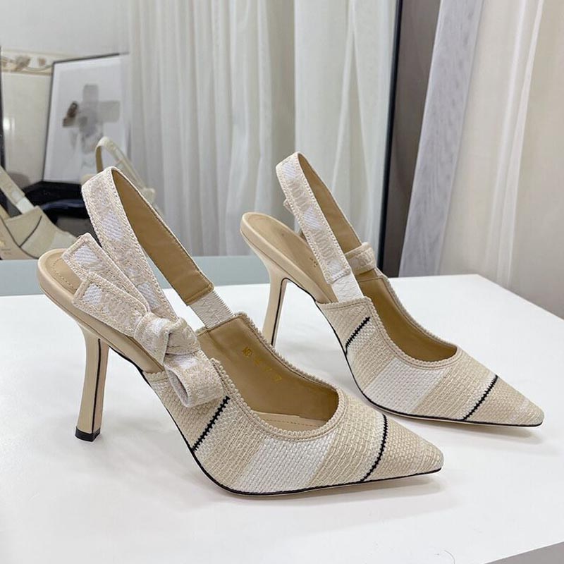 Sandal designer elegant summer sexy fashion letter with bow word cat back High Heel Toe shallow mouth, Extra shoebox
Sandal designer elegant summer sexy fashion letter with bow word cat back High Heel Toe shallow mouth, Extra shoebox