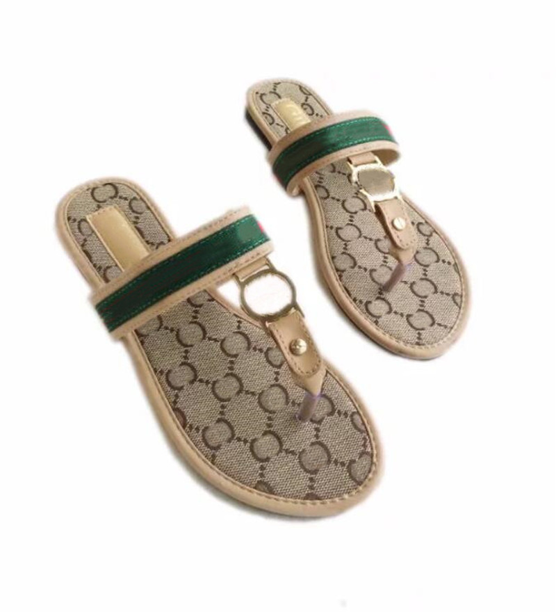 Women Beach slippers Summer fashion woman flip flops leather lady Slipper Flat Ladies Comfortable sandals G81818, A box
Women Beach slippers Summer fashion woman flip flops leather lady Slipper Flat Ladies Comfortable sandals G81818, A box