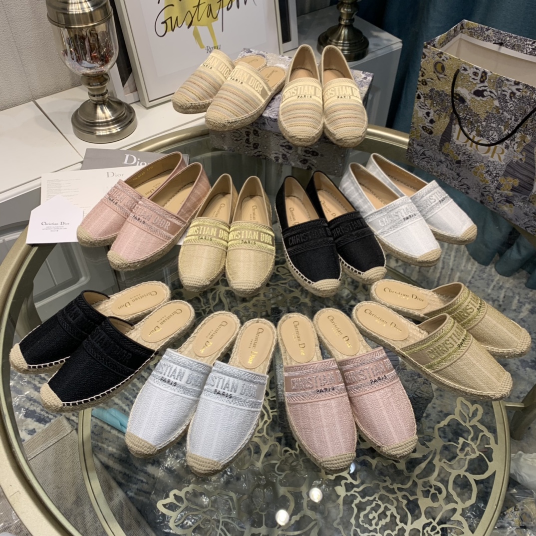 GGYSLLVLouisVitton Embroidery Slippers Loafers Fisherman Shoes Designer Slides Women Lady Fashion Casual Flats Slipp, Black
GGYSLLVLouisVitton Embroidery Slippers Loafers Fisherman Shoes Designer Slides Women Lady Fashion Casual Flats Slipp, Black
