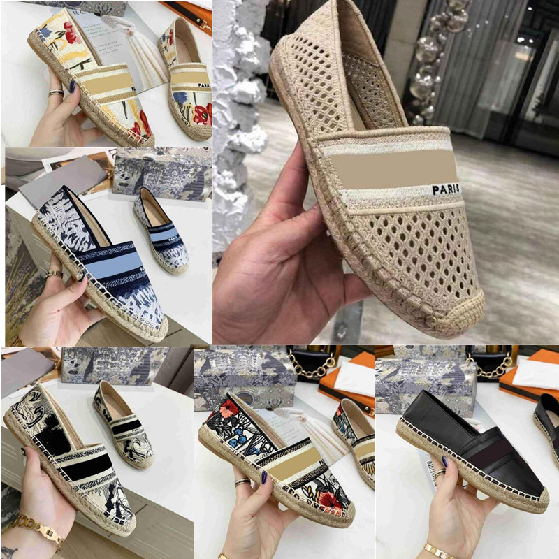 2021 Luxurys Designers sandals Classics Loafers Espadrilles Women Casual Shoes Summer ladies flat Beach Half Slippers fashion woman canvas Shoe 34-42, Shoes box
2021 Luxurys Designers sandals Classics Loafers Espadrilles Women Casual Shoes Summer ladies flat Beach Half Slippers fashion woman canvas Shoe 34-42, Shoes box