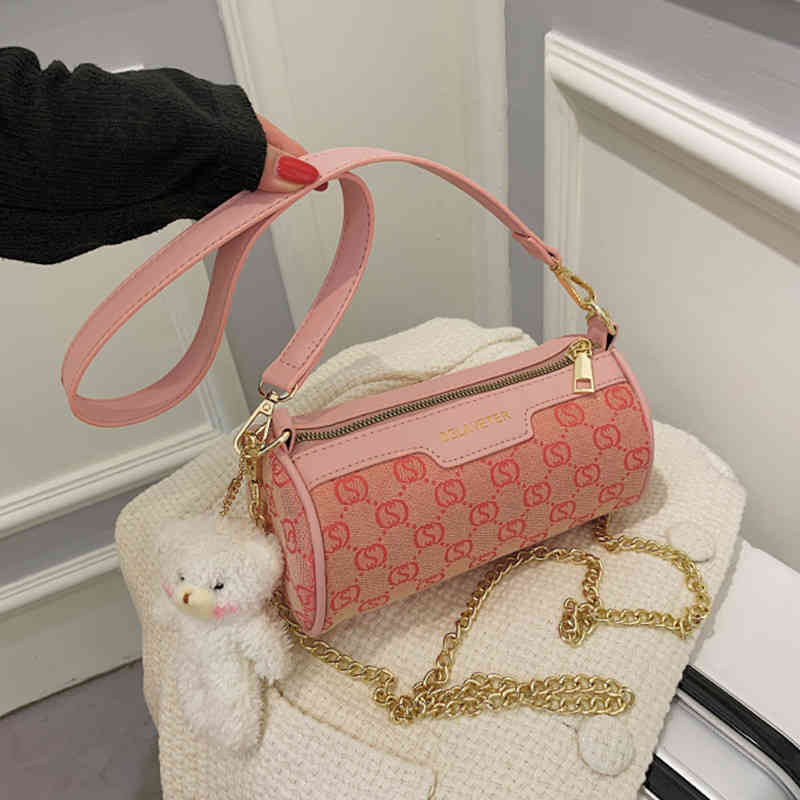 Purse Bag women autumn and winter new Signature canvas cylinder chain strip sling shoulder women's messenger bag, White
Purse Bag women autumn and winter new Signature canvas cylinder chain strip sling shoulder women's messenger bag, White