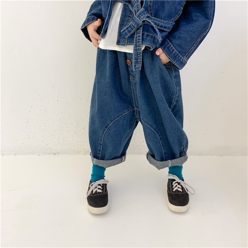 Spring Autumn boys and girls baggy jeans unisex children cotton soft loose denim pants 210708, Blue
Spring Autumn boys and girls baggy jeans unisex children cotton soft loose denim pants 210708, Blue