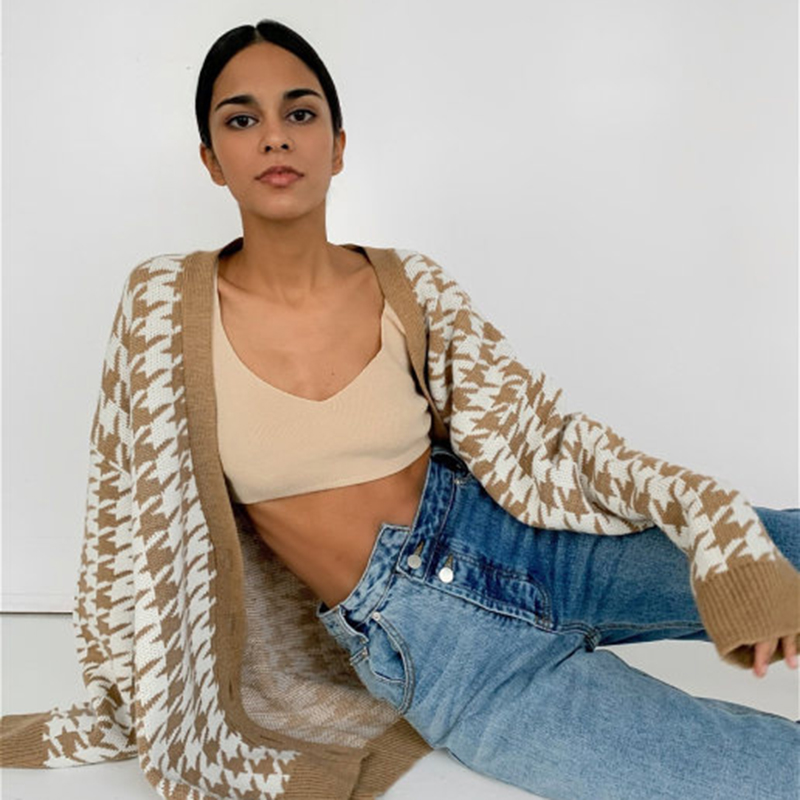 Casual Geometric England Style Sweater Woman V-Neck Single Breasted Long Sleeve Cardigan 2021 New A\W Date Office, White;black
Casual Geometric England Style Sweater Woman V-Neck Single Breasted Long Sleeve Cardigan 2021 New A\W Date Office, White;black