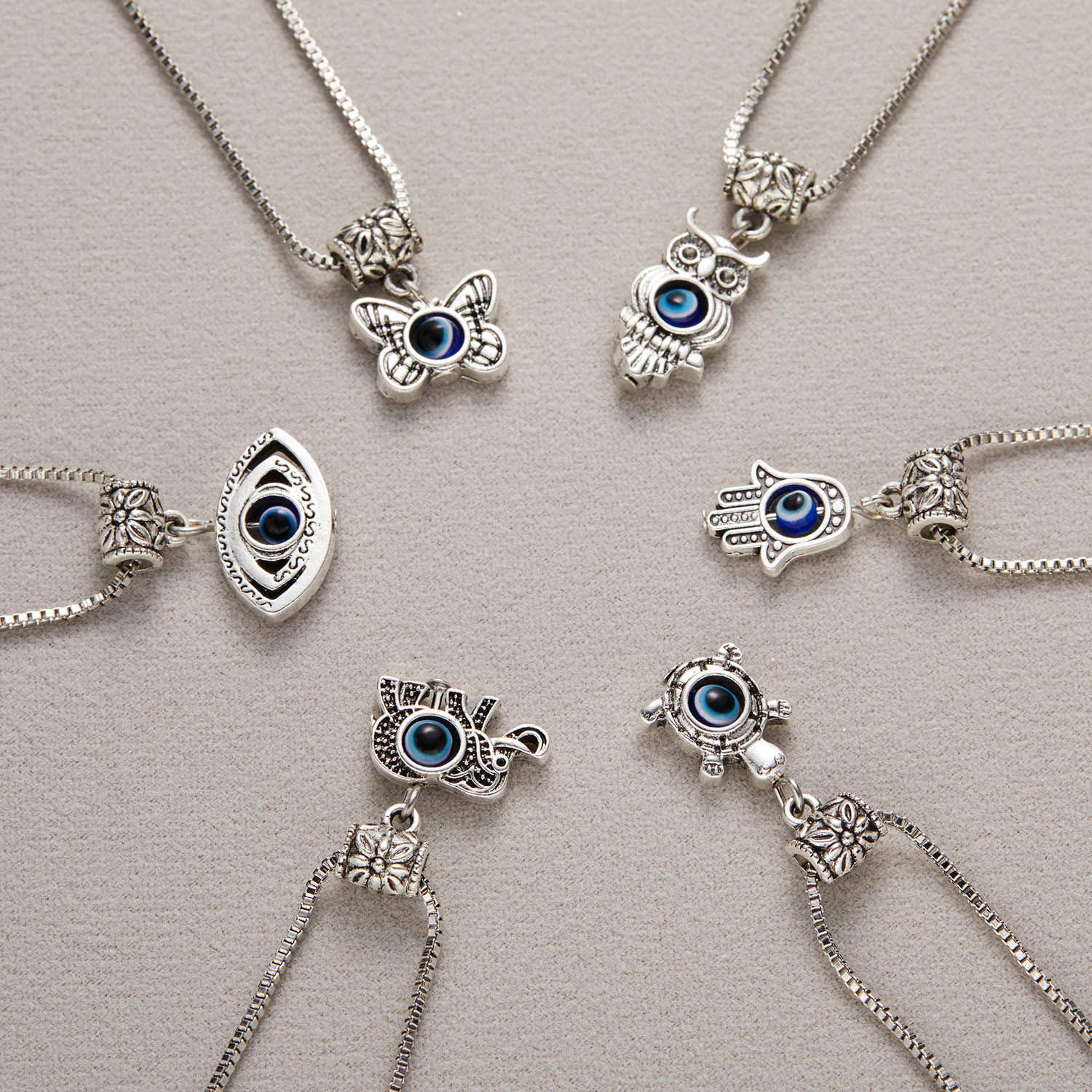 2022 Charm Turkish Jewelry Evil Blue Eye Butterfly Turtle Owl Palm Necklace for Women Men Pendant Clavicle Chain Choker Jewelry Gifts
2022 Charm Turkish Jewelry Evil Blue Eye Butterfly Turtle Owl Palm Necklace for Women Men Pendant Clavicle Chain Choker Jewelry Gifts