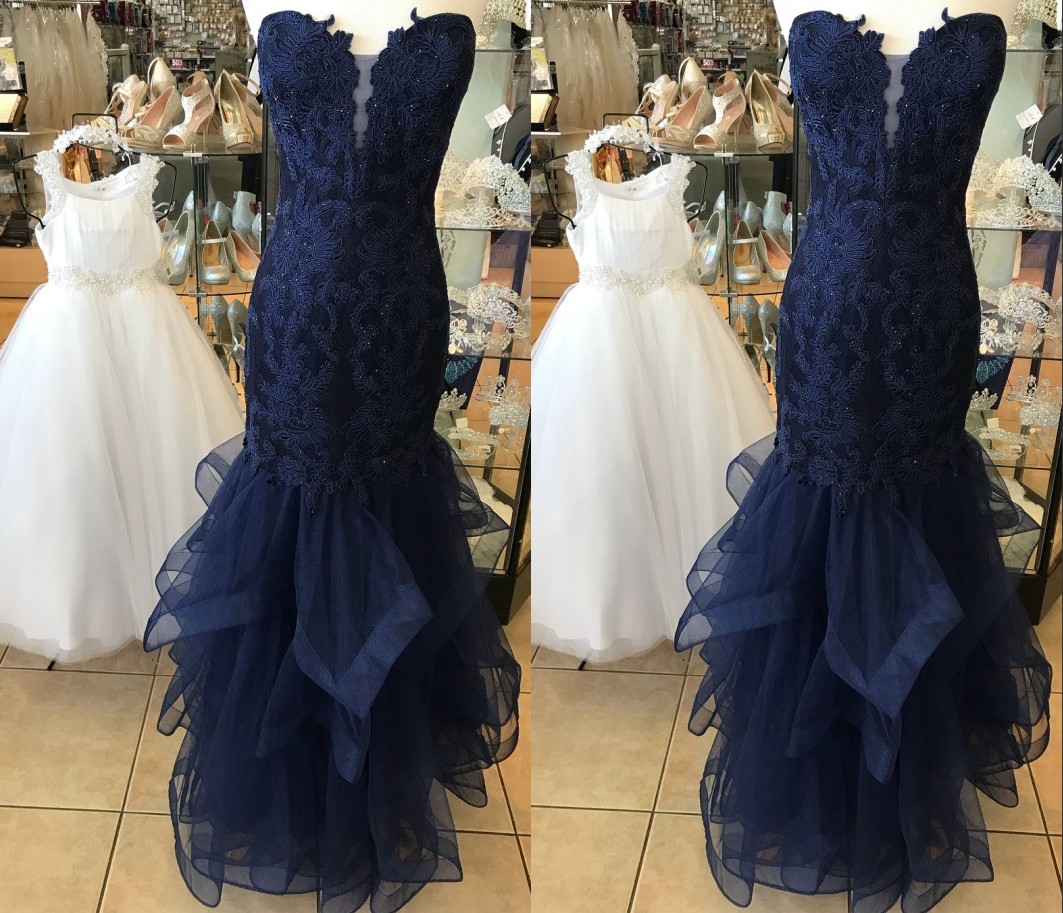 2022 Sexy Navy Blue Mermaid Prom Bridesmaid dresses African Designer Sweetheart Lace Tulle Ruched Bottom Long Cocktail Homecoming Evening gown, Same as image
2022 Sexy Navy Blue Mermaid Prom Bridesmaid dresses African Designer Sweetheart Lace Tulle Ruched Bottom Long Cocktail Homecoming Evening gown, Same as image
